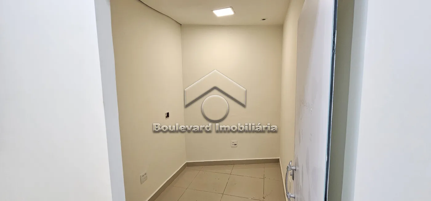 Alugar Comercial / Loja em Ribeir&atilde;o Preto R$ 12.000,00 - Foto 18