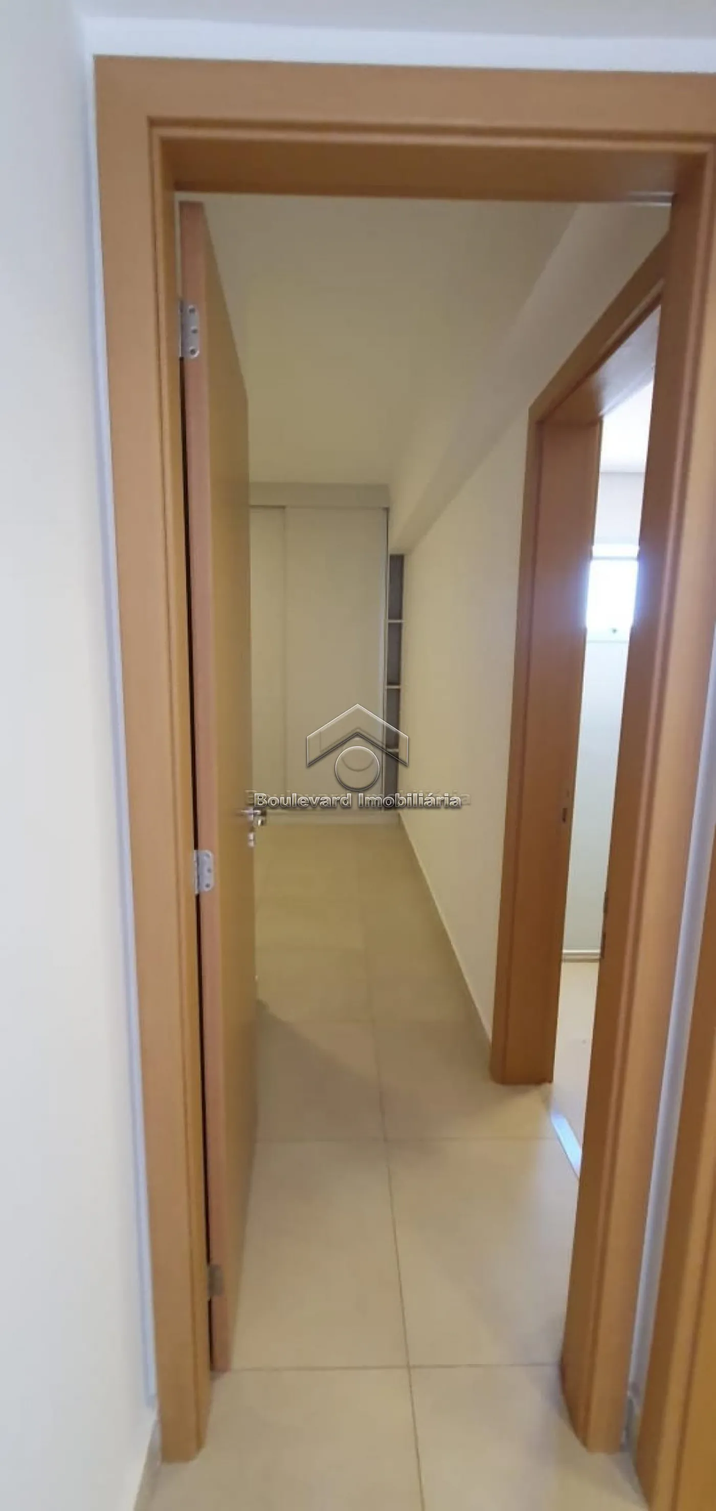 Alugar Apartamento / Padr&atilde;o em Ribeir&atilde;o Preto R$ 2.900,00 - Foto 4
