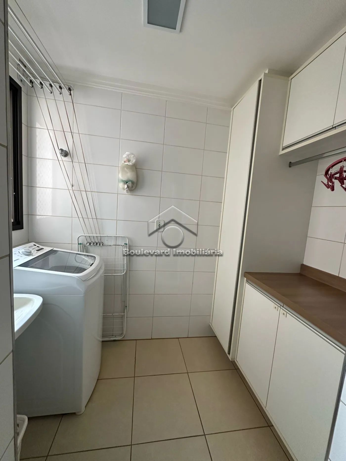 Alugar Apartamento / Padr&atilde;o em Ribeir&atilde;o Preto R$ 2.300,00 - Foto 18