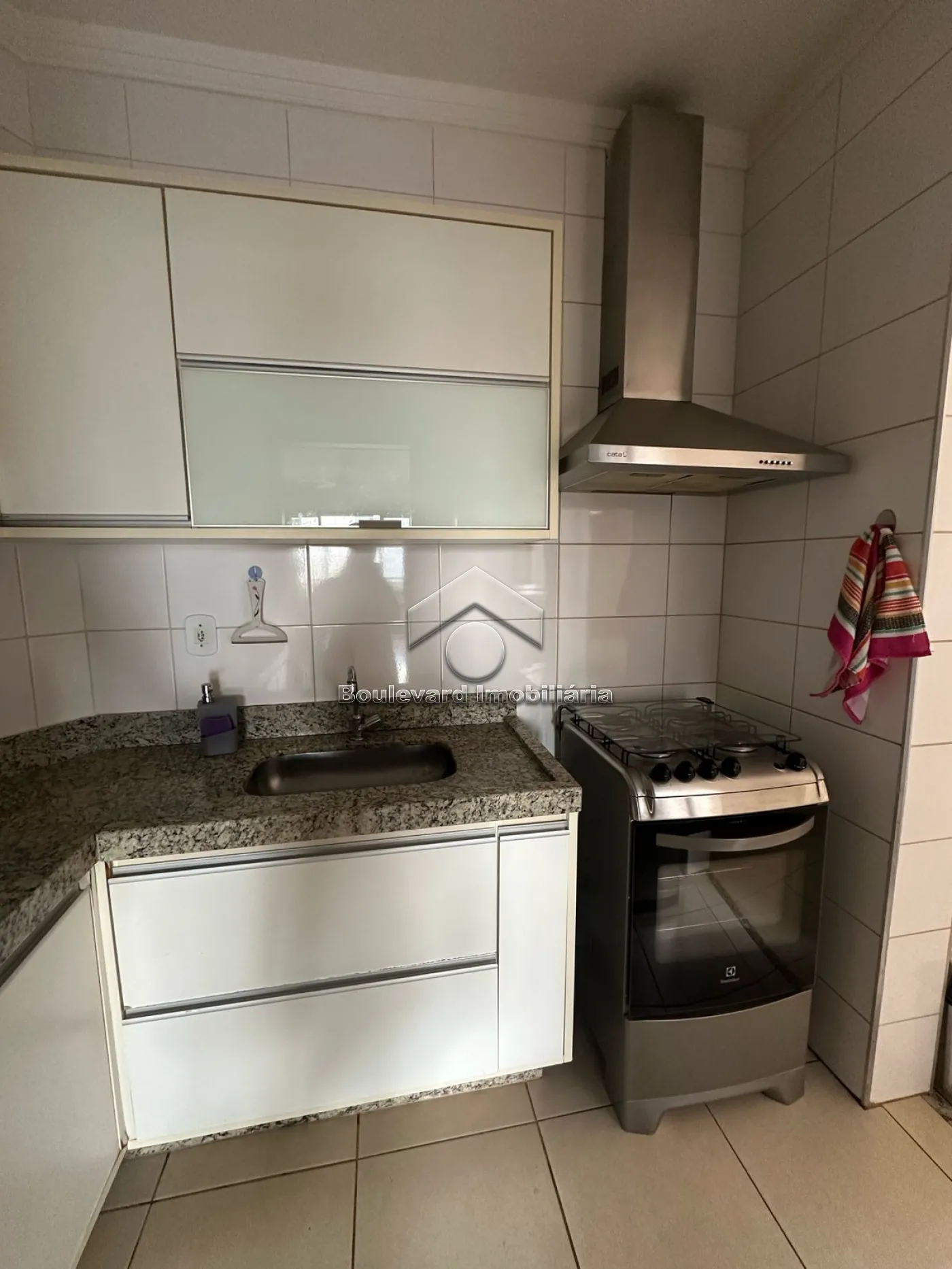 Alugar Apartamento / Padr&atilde;o em Ribeir&atilde;o Preto R$ 2.300,00 - Foto 13