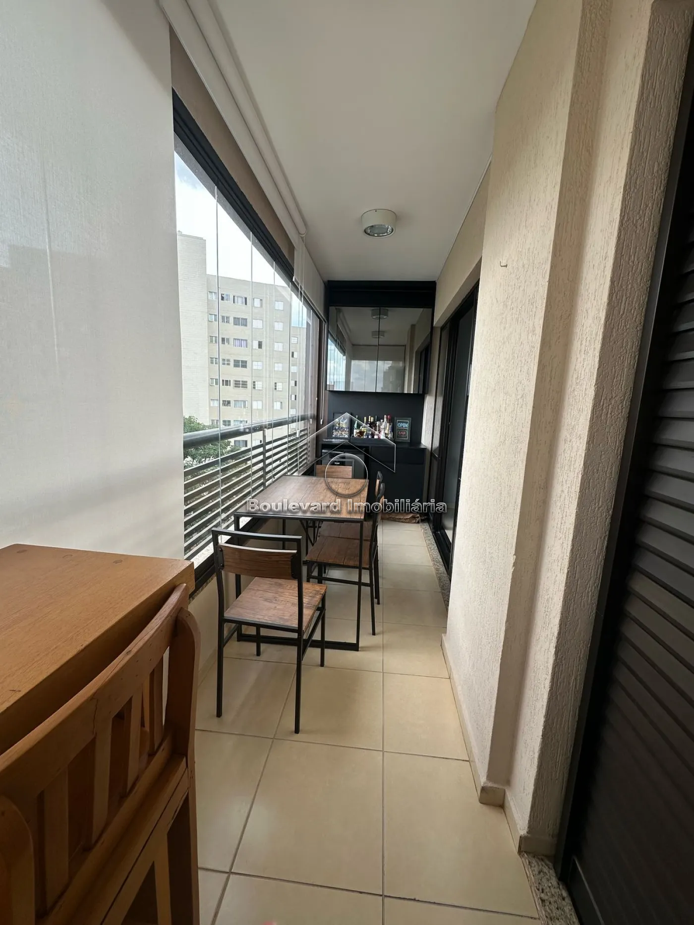 Alugar Apartamento / Padr&atilde;o em Ribeir&atilde;o Preto R$ 2.300,00 - Foto 2