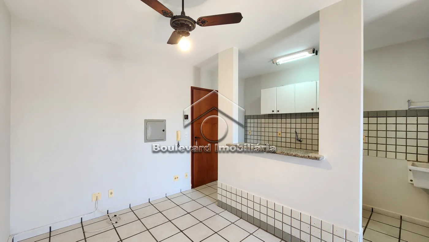 Alugar Apartamento / Padr&atilde;o em Ribeir&atilde;o Preto R$ 1.100,00 - Foto 3