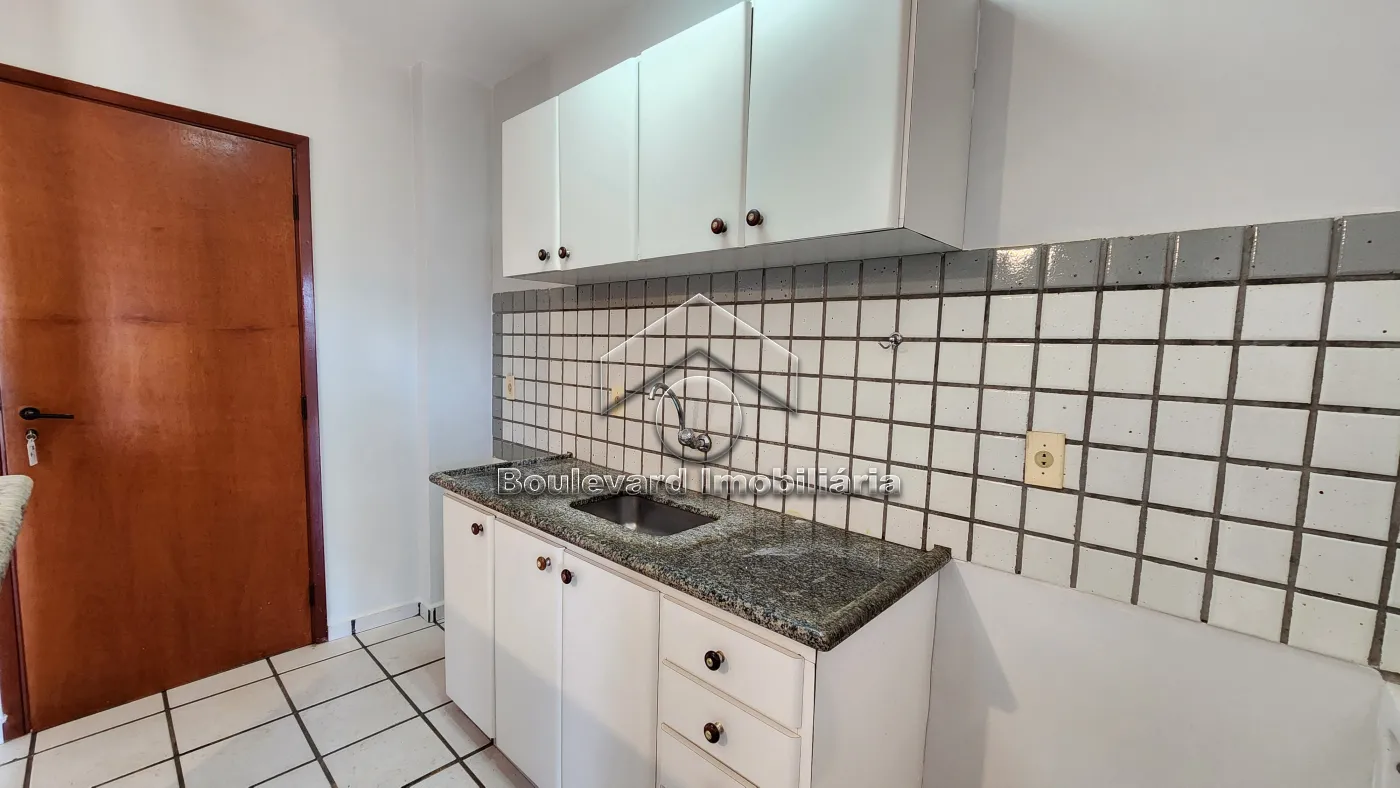Alugar Apartamento / Padr&atilde;o em Ribeir&atilde;o Preto R$ 1.100,00 - Foto 15