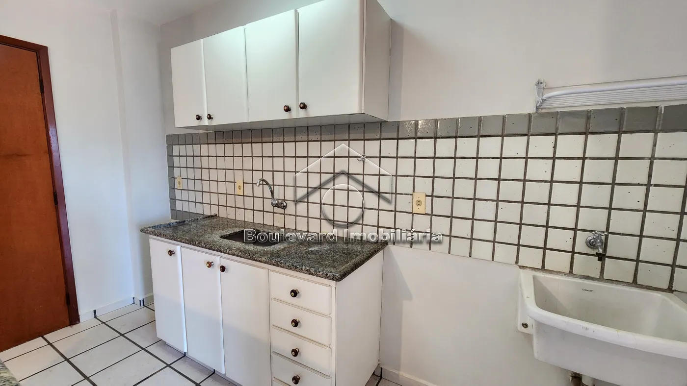 Alugar Apartamento / Padr&atilde;o em Ribeir&atilde;o Preto R$ 1.100,00 - Foto 16