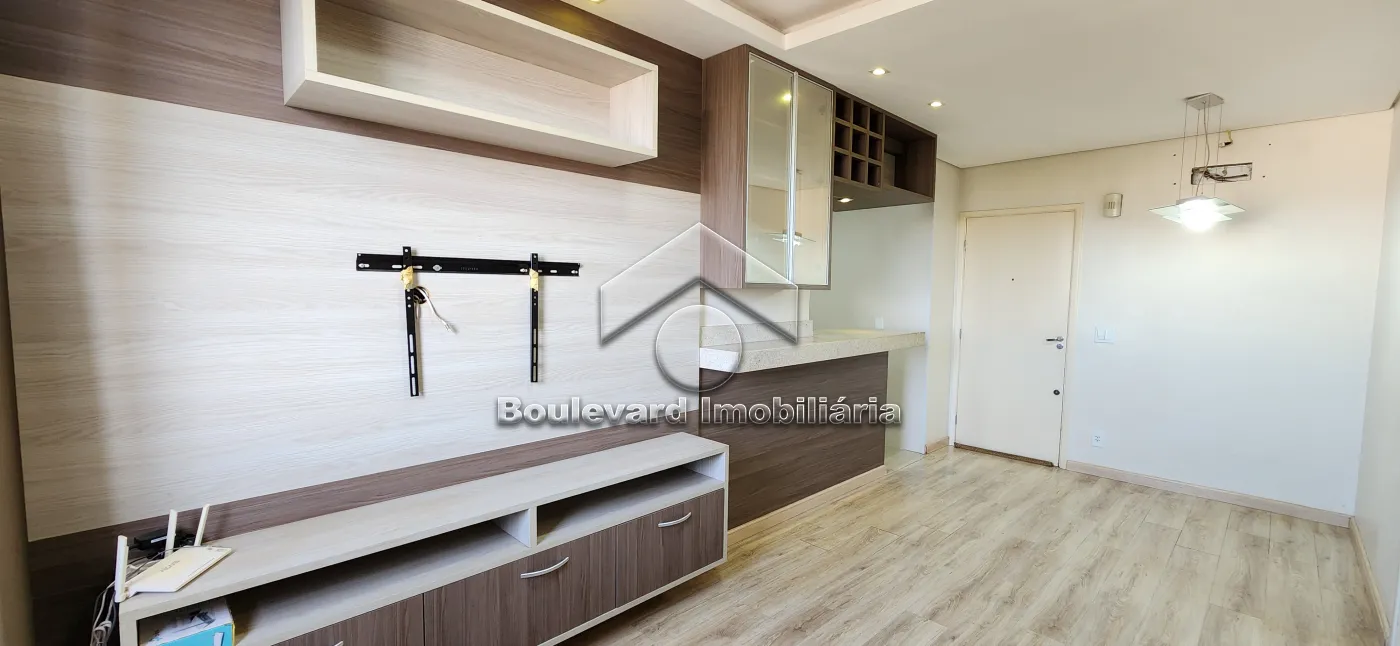 Alugar Apartamento / Padr&atilde;o em Ribeir&atilde;o Preto R$ 1.950,00 - Foto 3