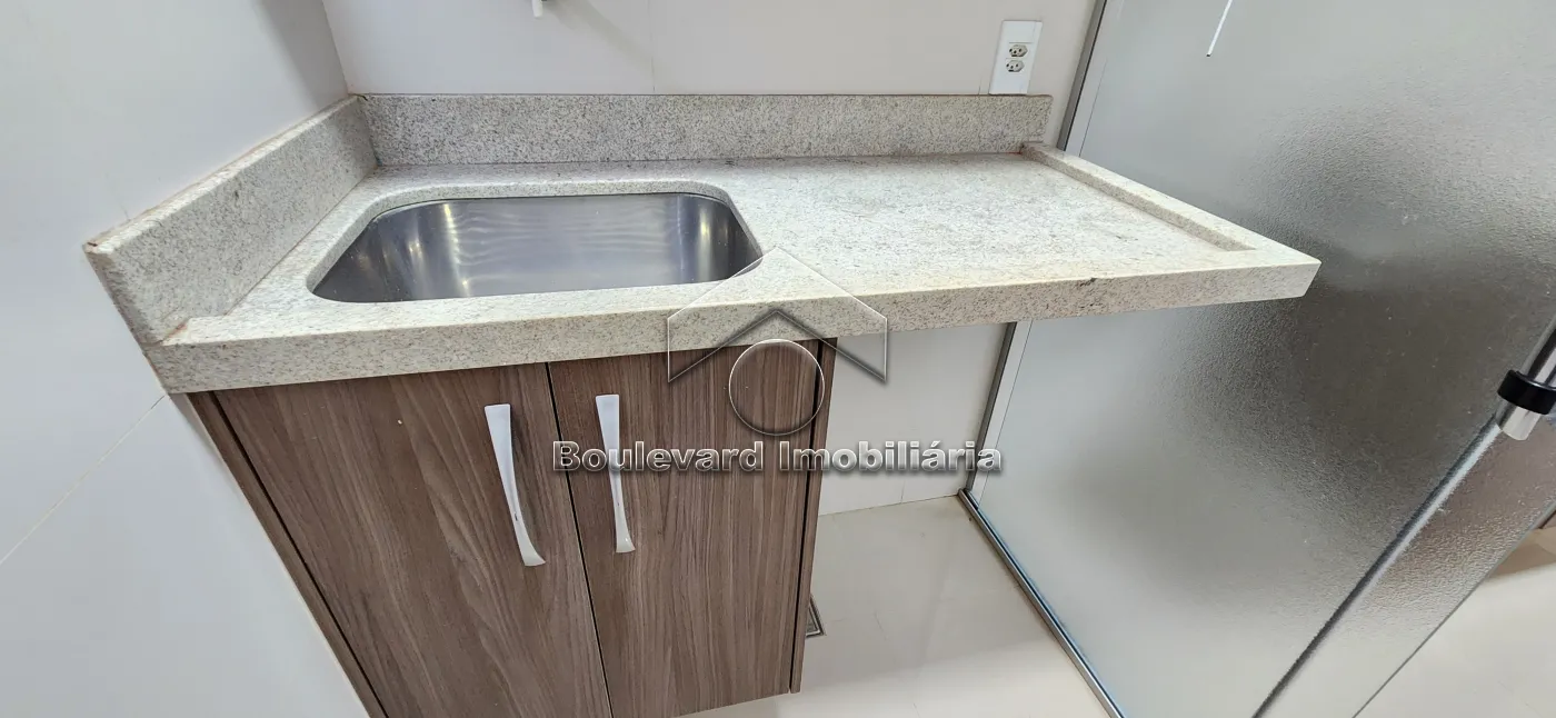 Alugar Apartamento / Padr&atilde;o em Ribeir&atilde;o Preto R$ 1.950,00 - Foto 28