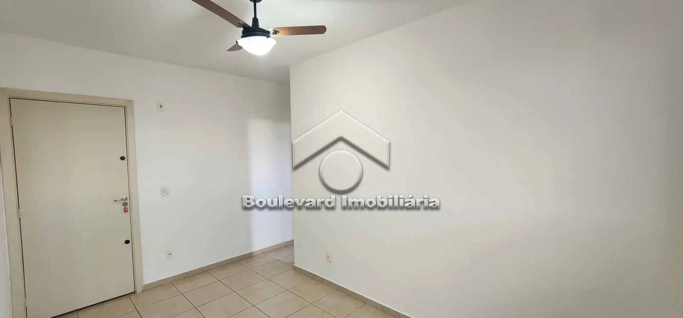 Alugar Apartamento / Padr&atilde;o em Ribeir&atilde;o Preto R$ 1.750,00 - Foto 3
