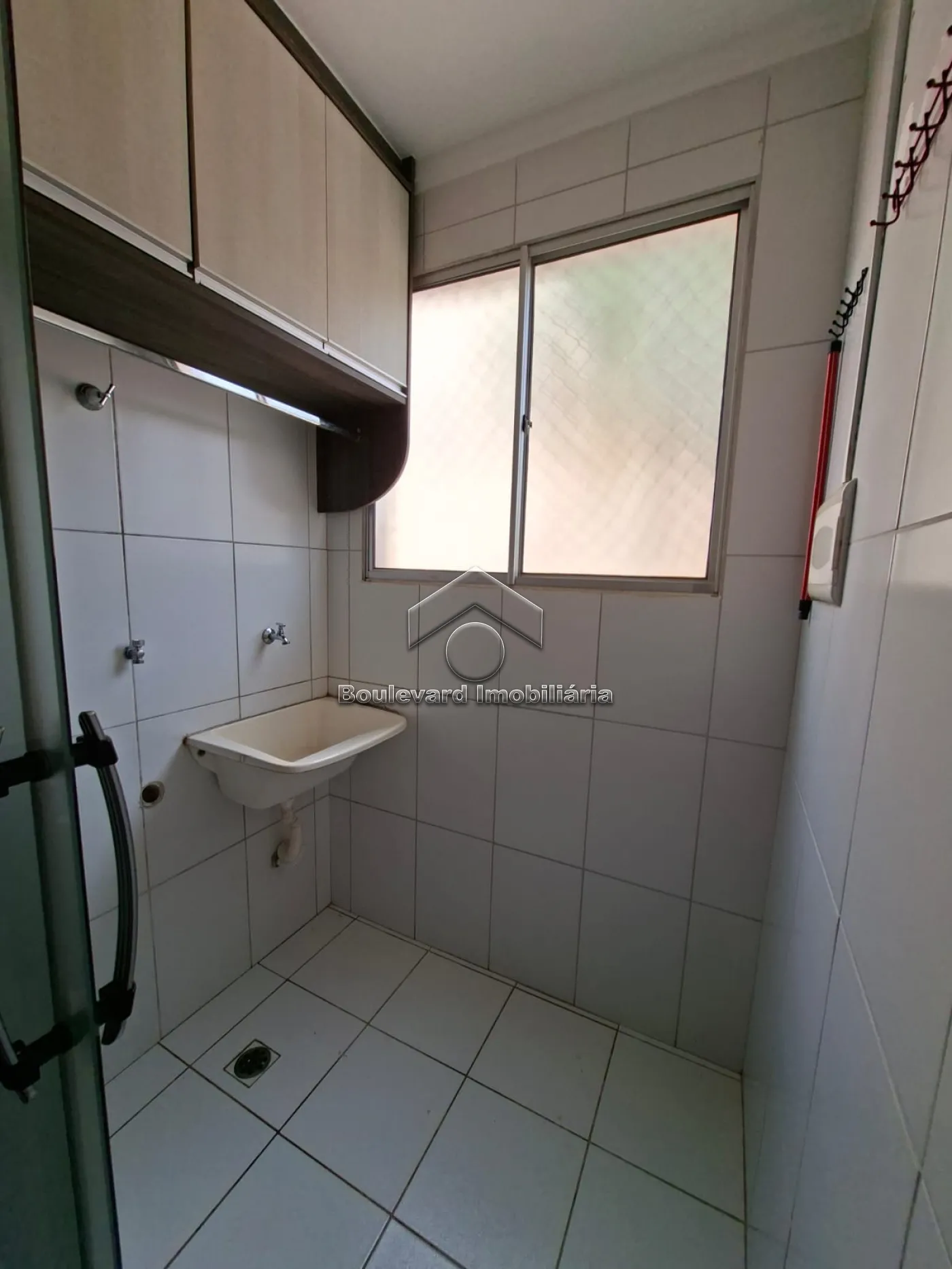 Alugar Apartamento / Padr&atilde;o em Ribeir&atilde;o Preto R$ 1.600,00 - Foto 20