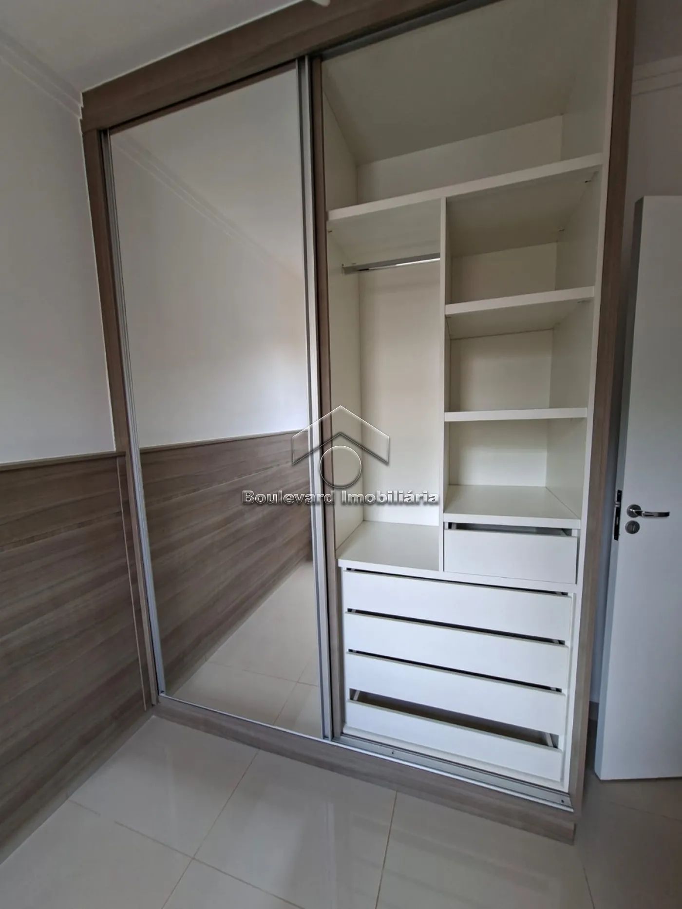 Alugar Apartamento / Padr&atilde;o em Ribeir&atilde;o Preto R$ 1.600,00 - Foto 8