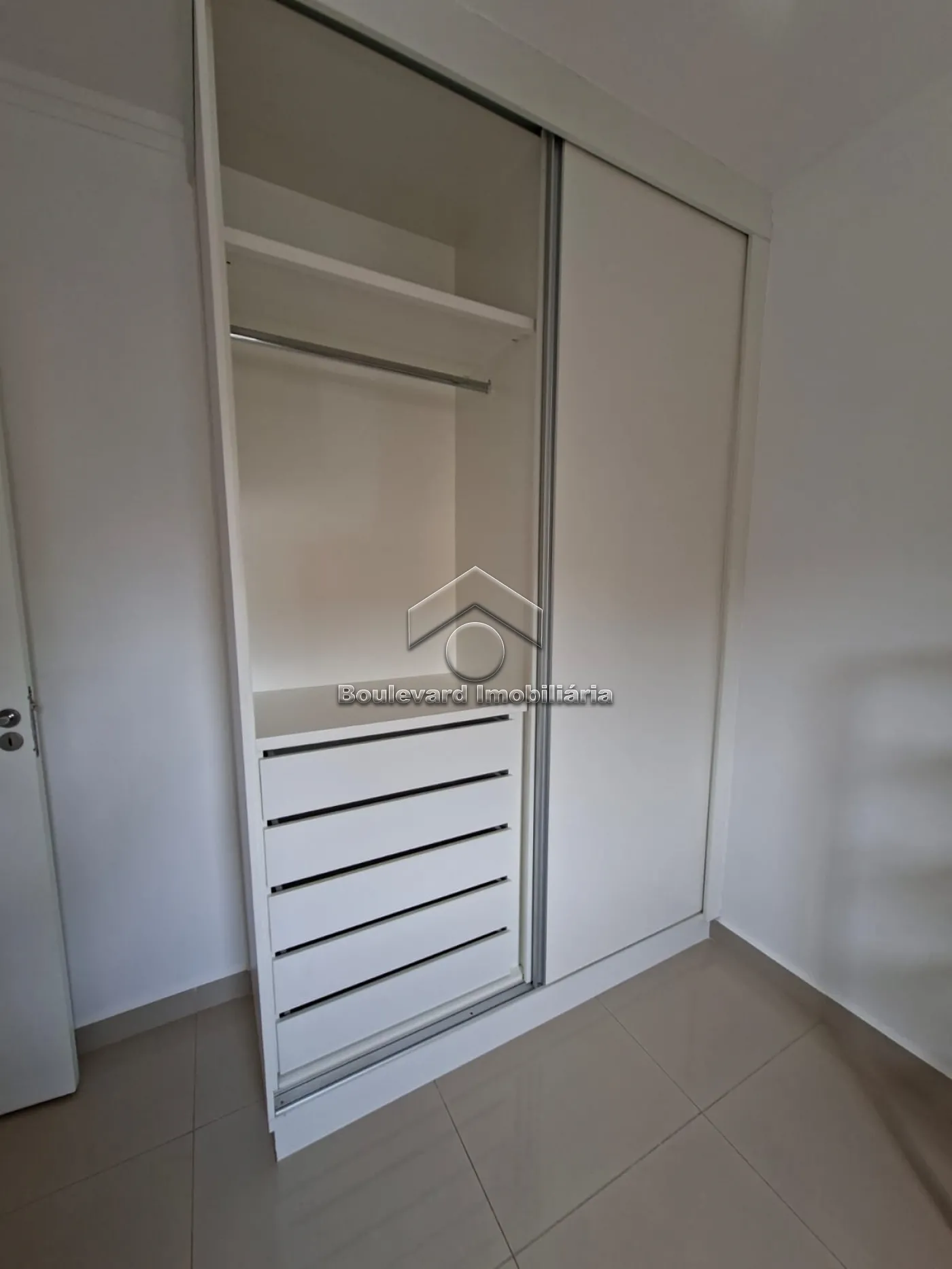 Alugar Apartamento / Padr&atilde;o em Ribeir&atilde;o Preto R$ 1.600,00 - Foto 10