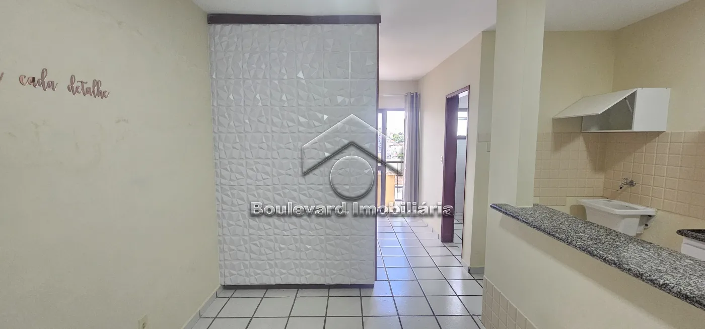 Alugar Apartamento / Padr&atilde;o em Ribeir&atilde;o Preto R$ 1.350,00 - Foto 2