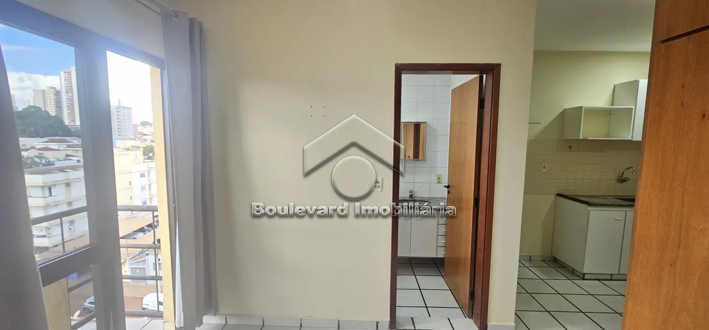 Alugar Apartamento / Padr&atilde;o em Ribeir&atilde;o Preto R$ 1.350,00 - Foto 12