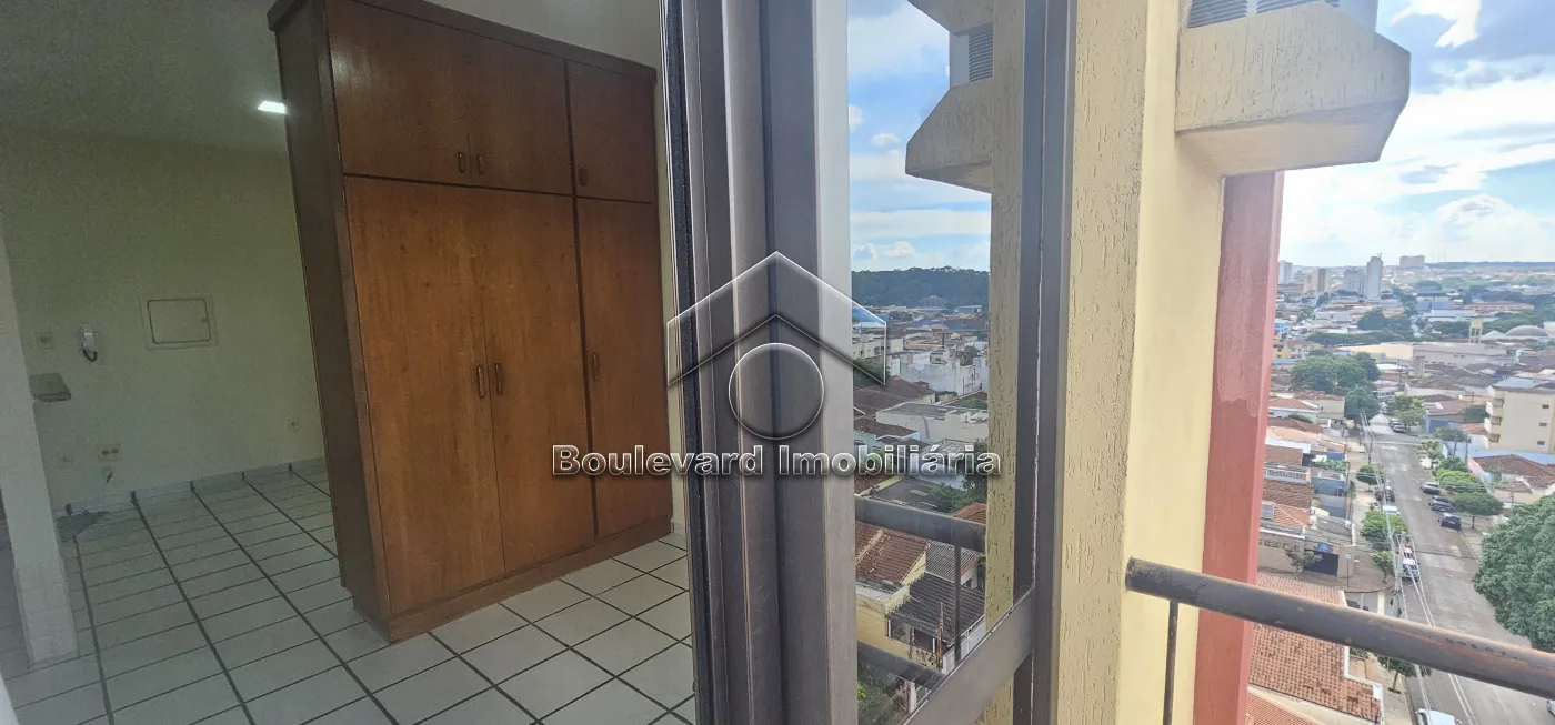 Alugar Apartamento / Padr&atilde;o em Ribeir&atilde;o Preto R$ 1.350,00 - Foto 15