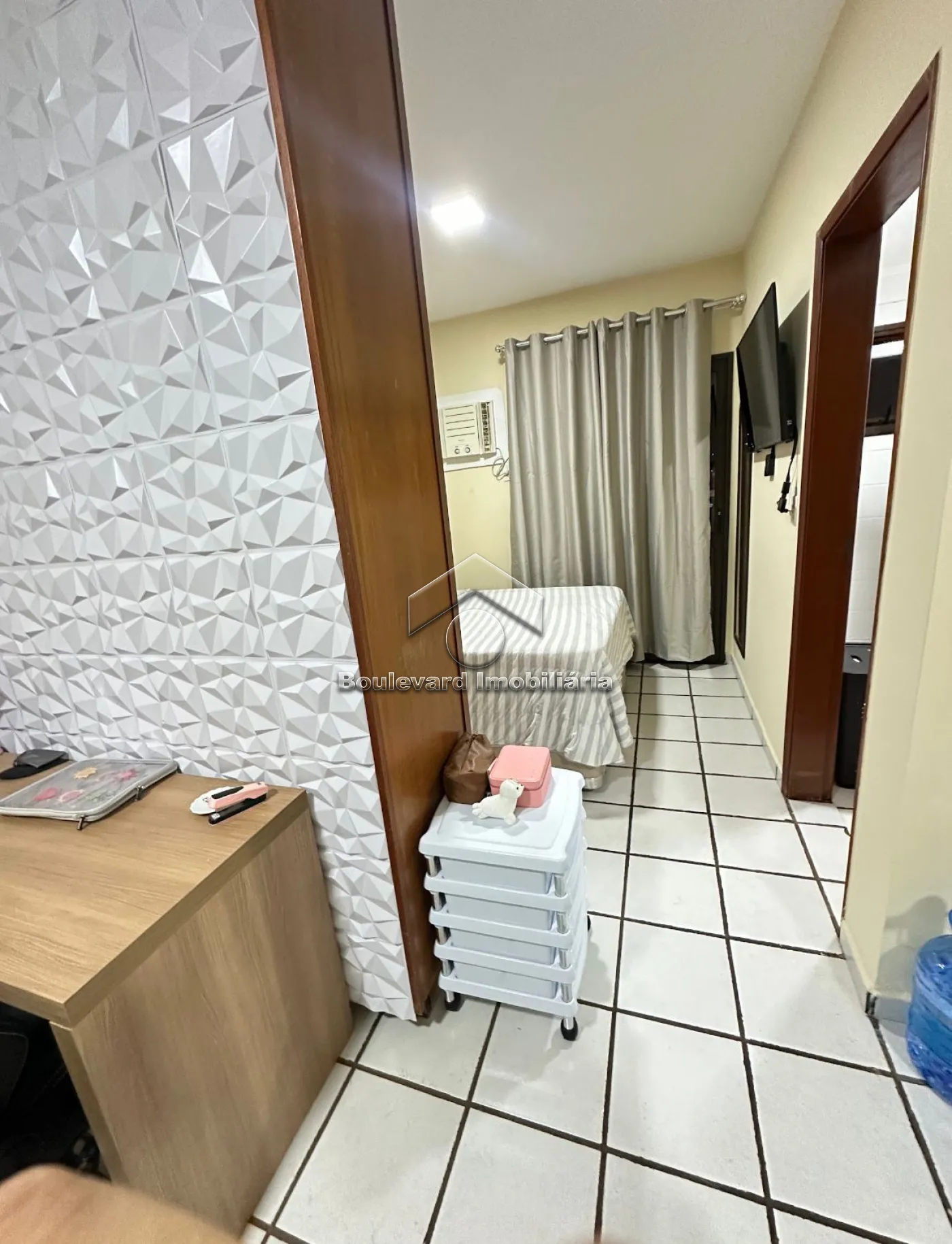 Alugar Apartamento / Padr&atilde;o em Ribeir&atilde;o Preto R$ 1.100,00 - Foto 5