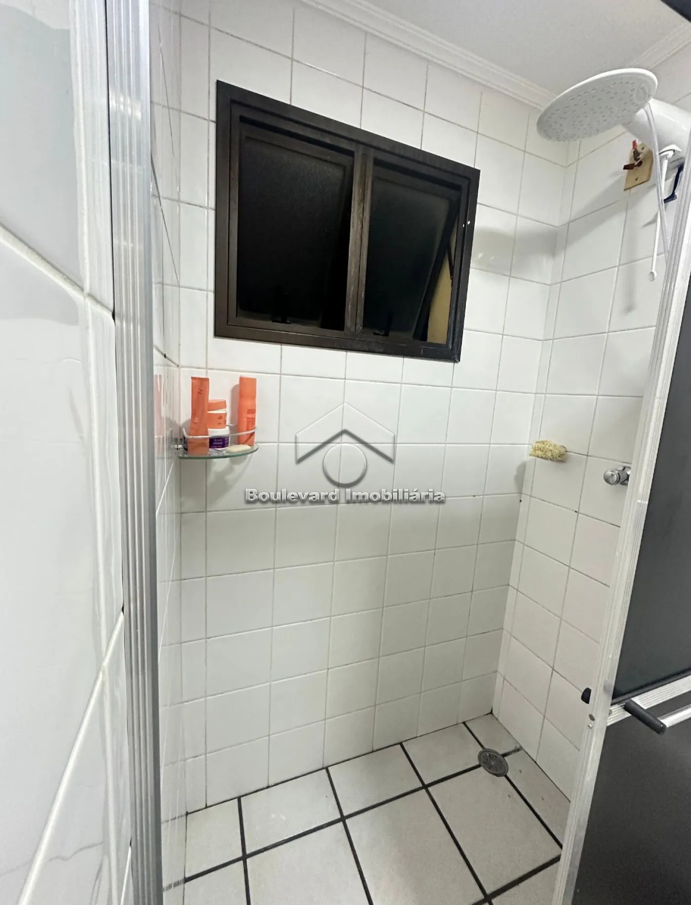 Alugar Apartamento / Padr&atilde;o em Ribeir&atilde;o Preto R$ 1.100,00 - Foto 15