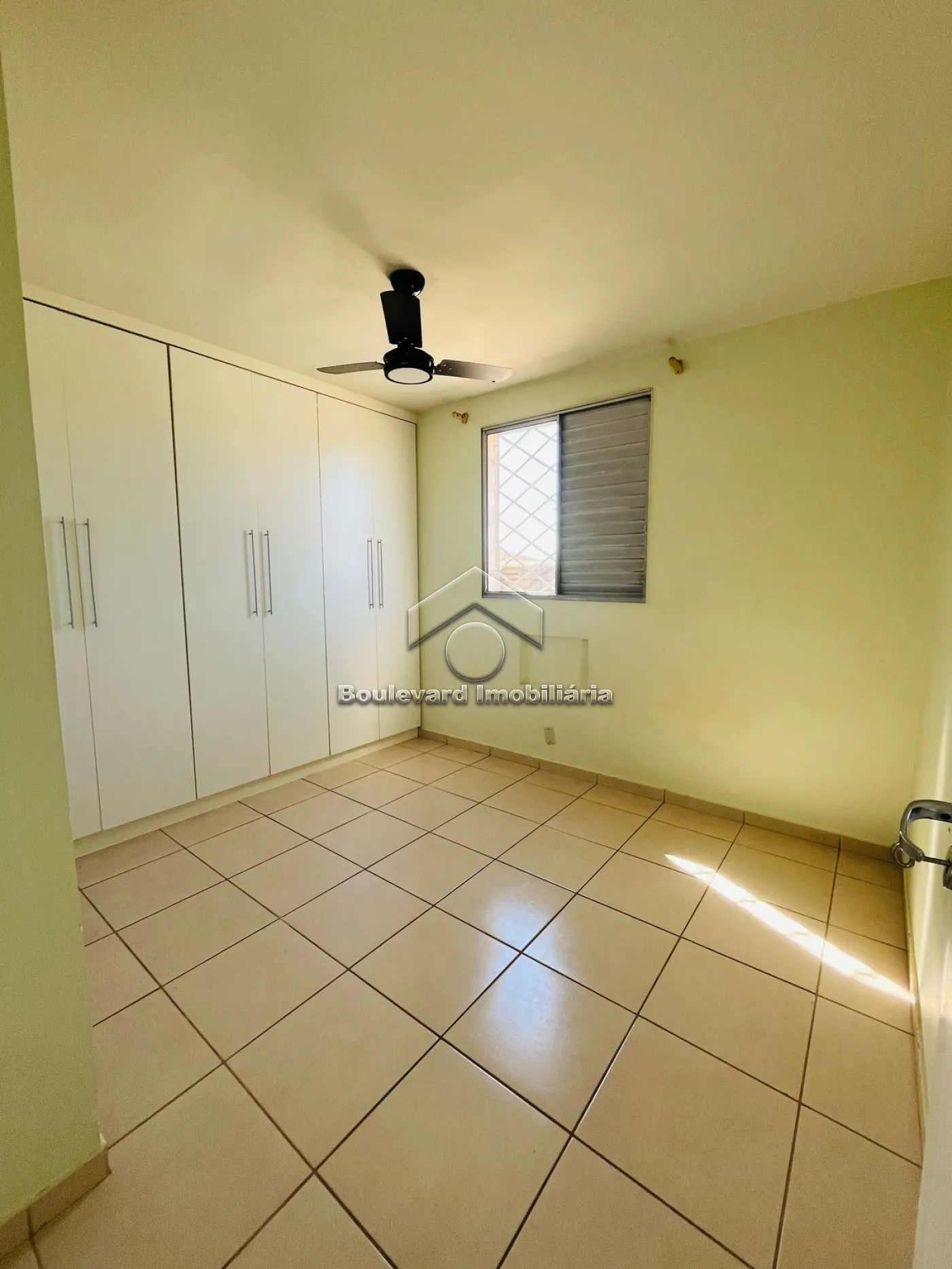 Comprar Apartamento / Padr&atilde;o em Ribeir&atilde;o Preto R$ 190.000,00 - Foto 1