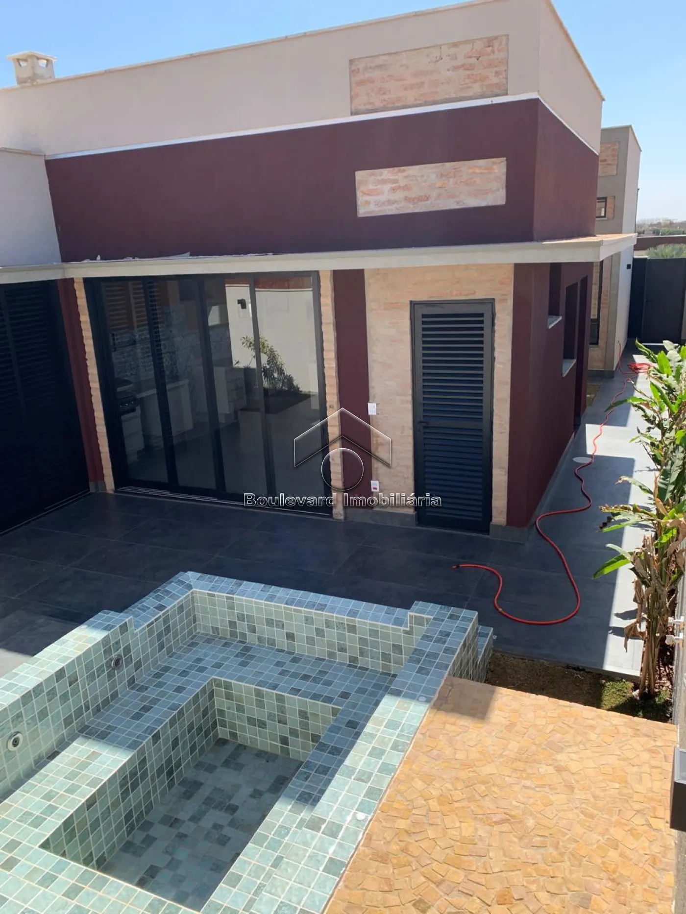 Alugar Casa / Condom&iacute;nio em Ribeir&atilde;o Preto R$ 9.000,00 - Foto 1