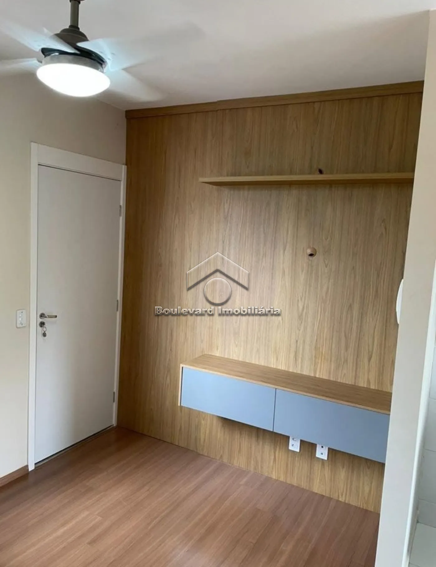 Alugar Apartamento / Padr&atilde;o em Ribeir&atilde;o Preto R$ 1.500,00 - Foto 2