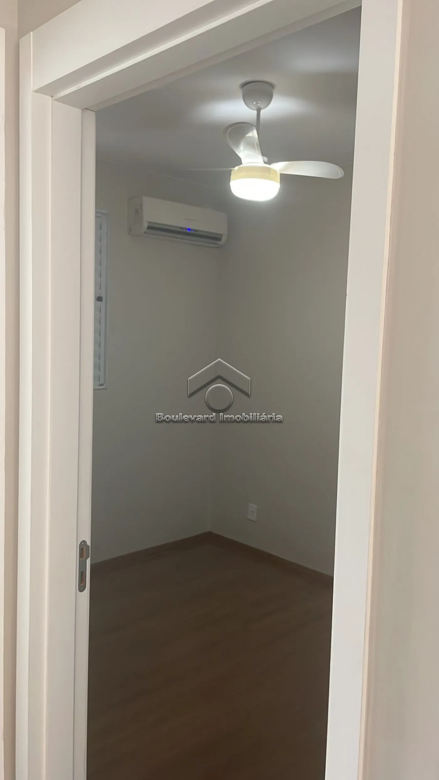 Alugar Apartamento / Padr&atilde;o em Ribeir&atilde;o Preto R$ 1.500,00 - Foto 5