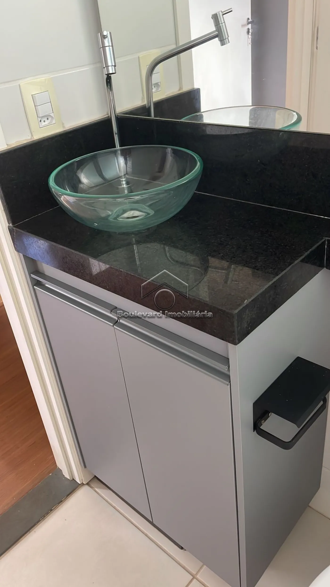 Alugar Apartamento / Padr&atilde;o em Ribeir&atilde;o Preto R$ 1.500,00 - Foto 8