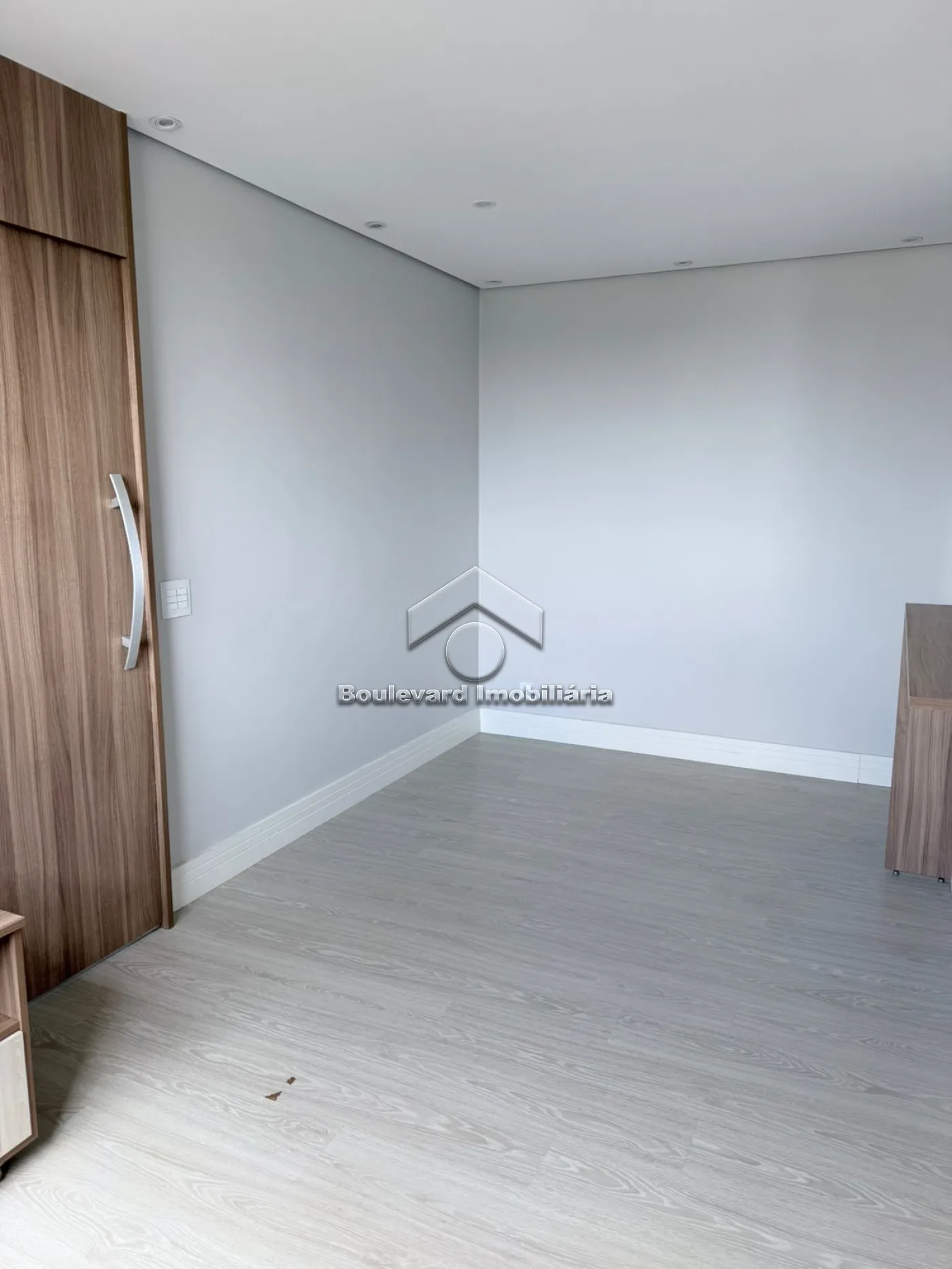 Alugar Apartamento / Padr&atilde;o em Ribeir&atilde;o Preto R$ 2.000,00 - Foto 2