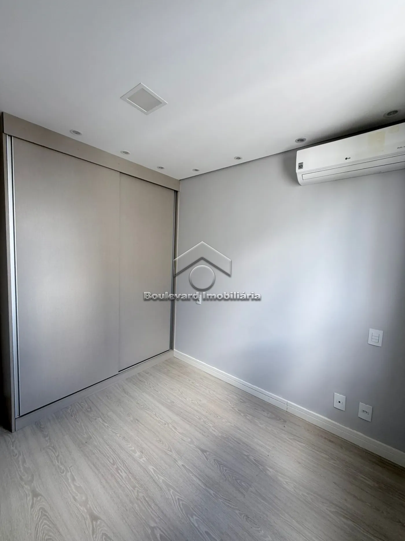 Alugar Apartamento / Padr&atilde;o em Ribeir&atilde;o Preto R$ 2.000,00 - Foto 15