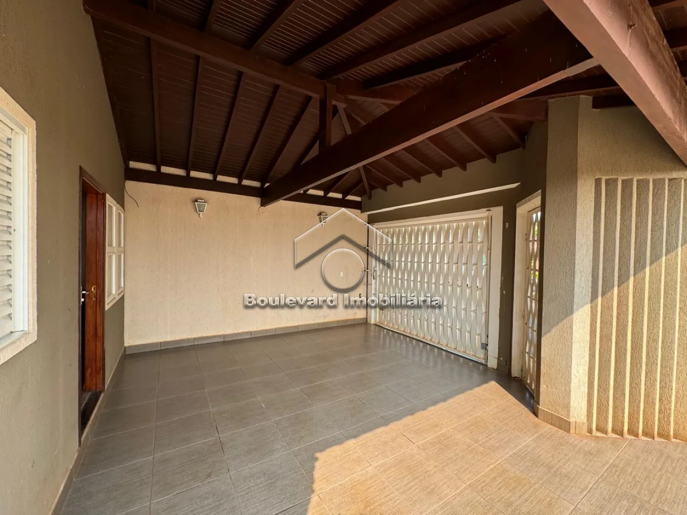 Alugar Casa / Padr&atilde;o em Ribeir&atilde;o Preto R$ 3.500,00 - Foto 4