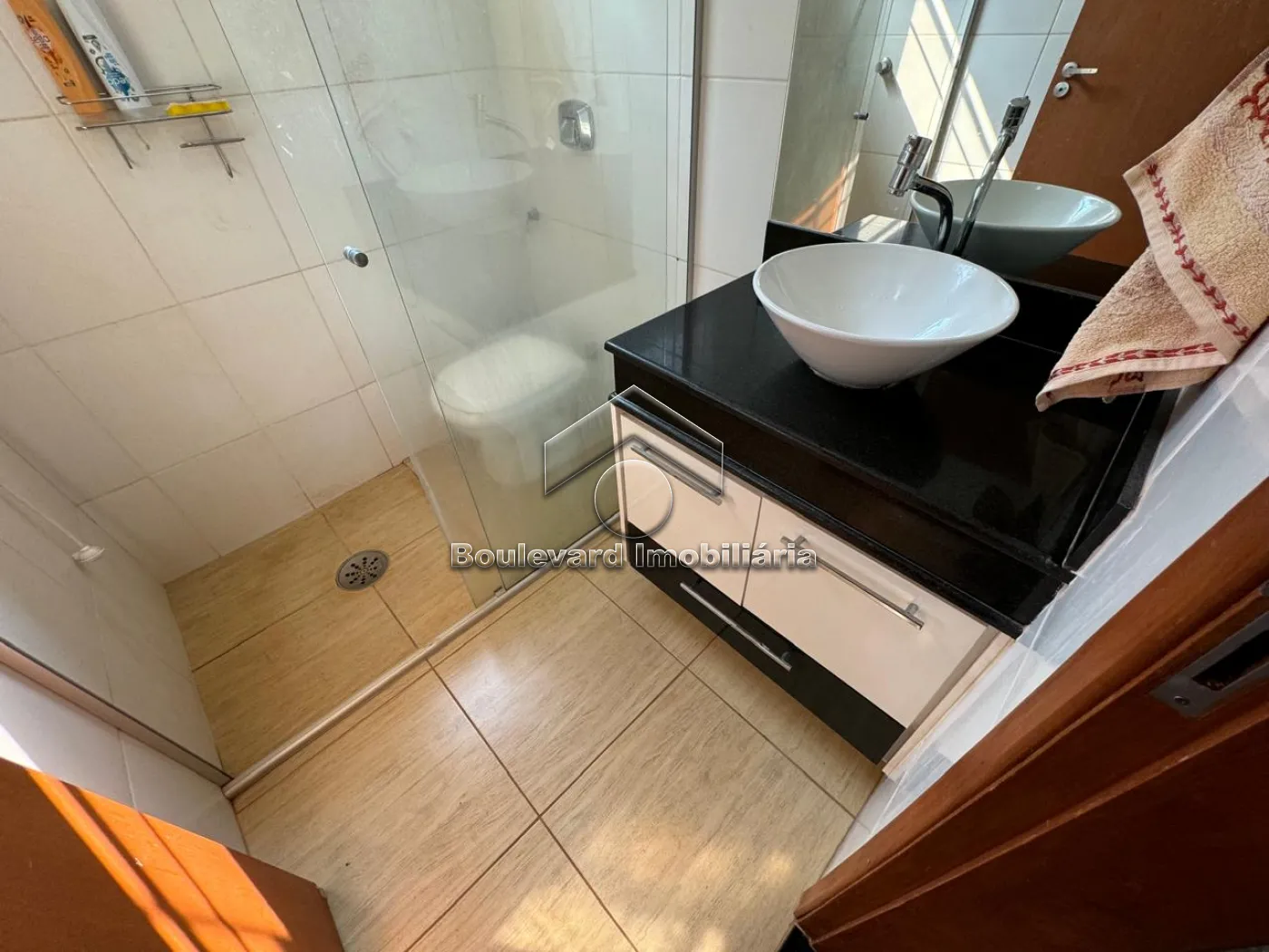 Alugar Casa / Padr&atilde;o em Ribeir&atilde;o Preto R$ 3.500,00 - Foto 6