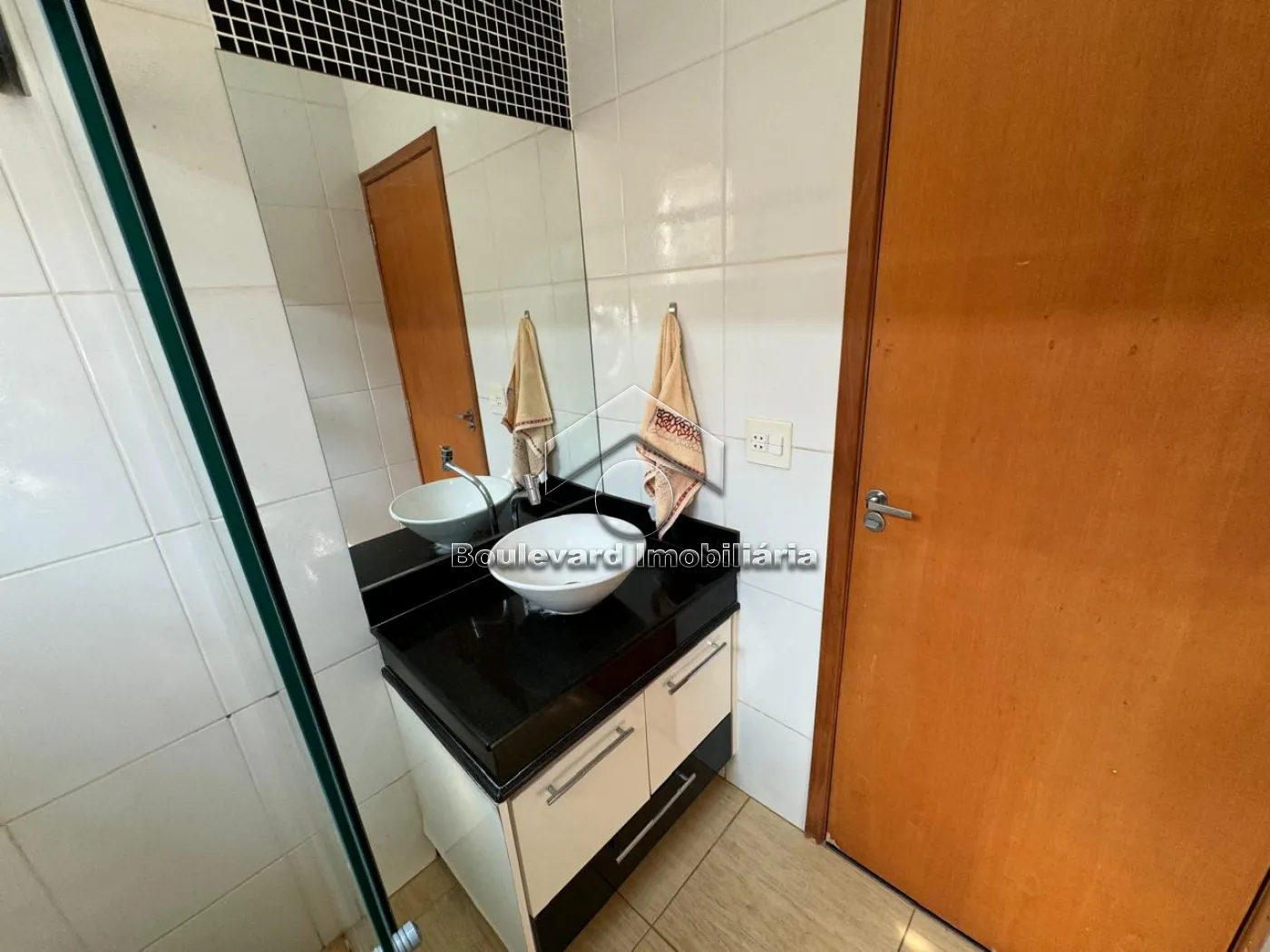 Alugar Casa / Padr&atilde;o em Ribeir&atilde;o Preto R$ 3.500,00 - Foto 7