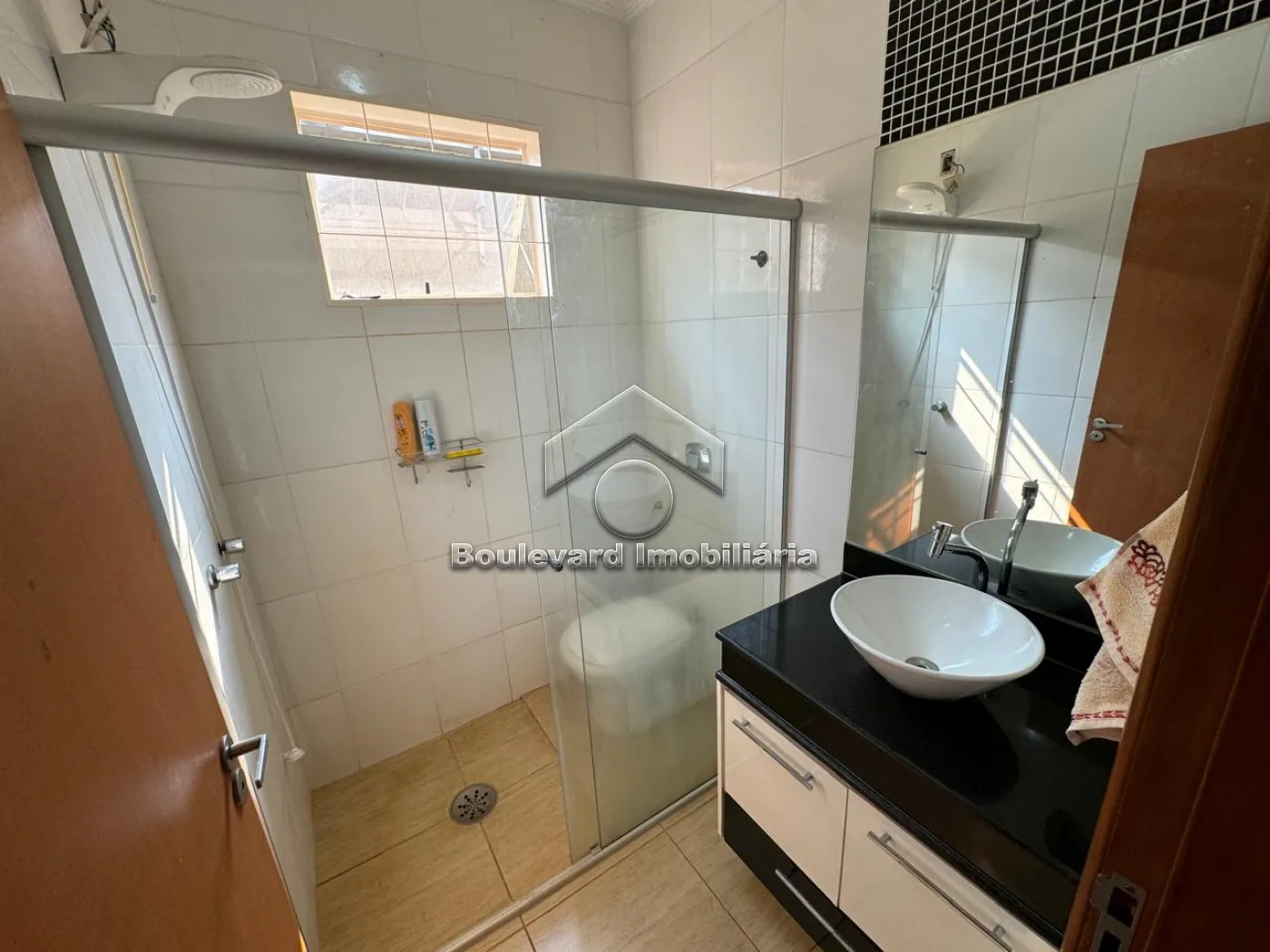 Alugar Casa / Padr&atilde;o em Ribeir&atilde;o Preto R$ 3.500,00 - Foto 9