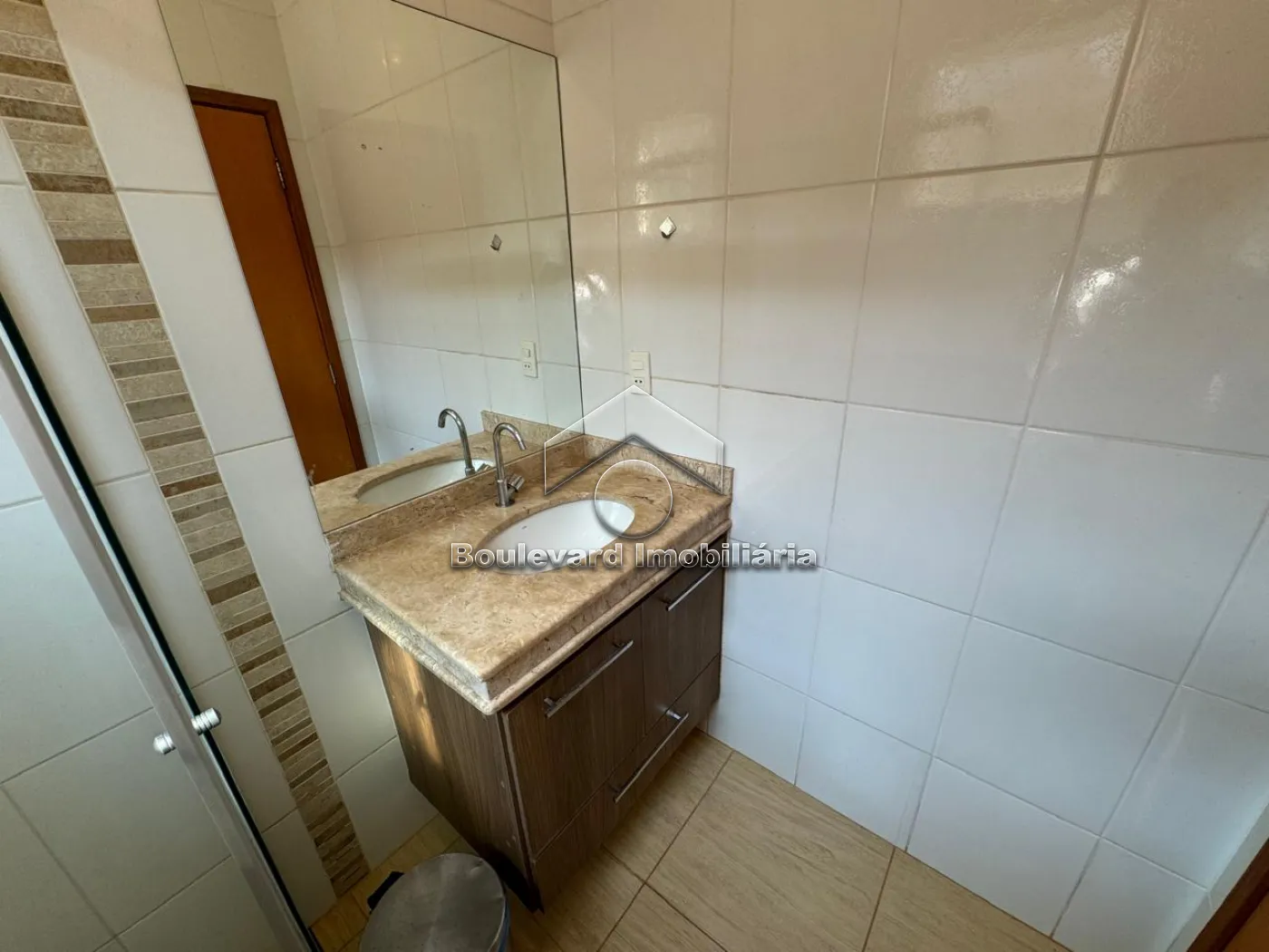 Alugar Casa / Padr&atilde;o em Ribeir&atilde;o Preto R$ 3.500,00 - Foto 16