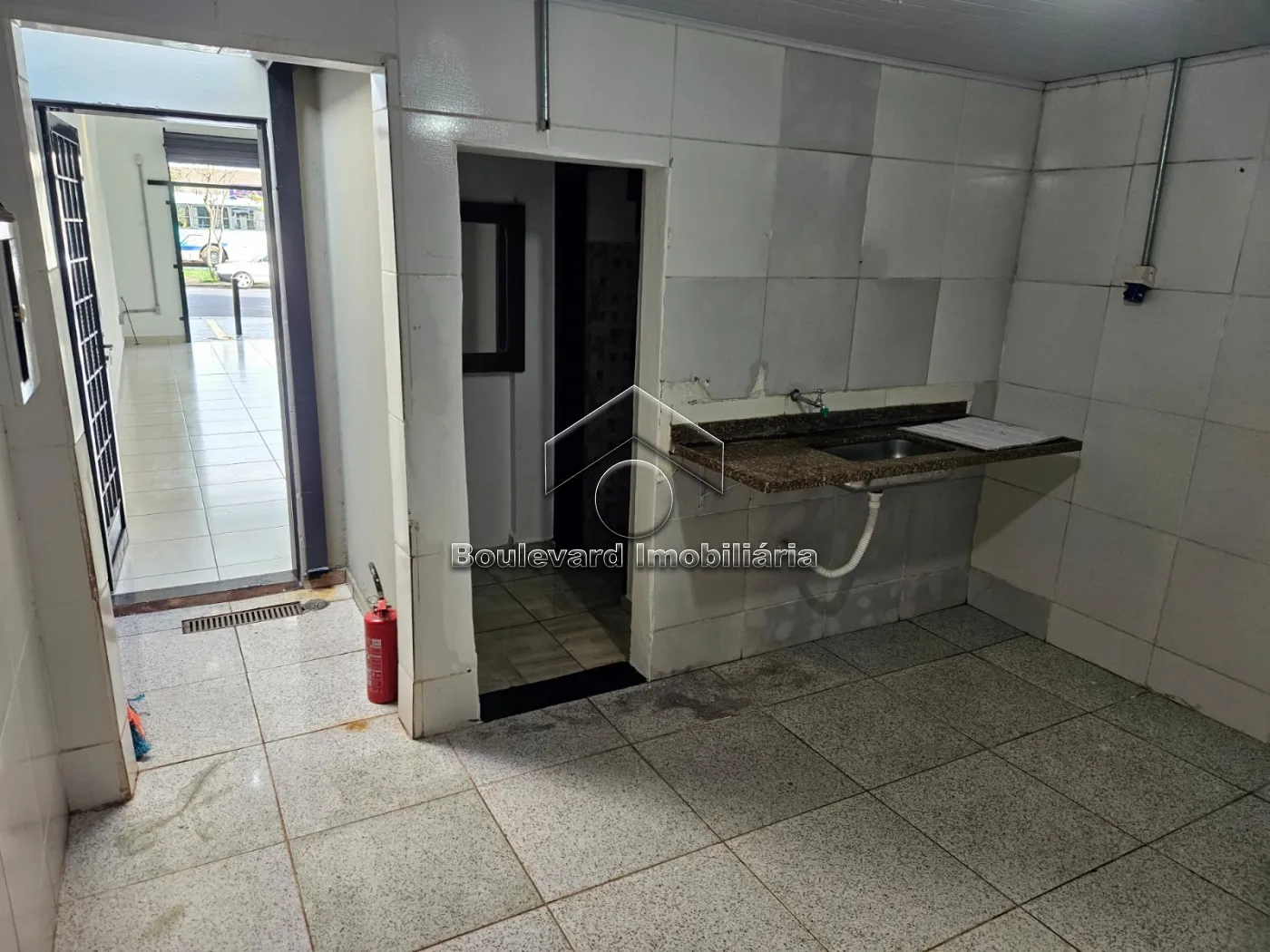 Alugar Comercial / Loja em Ribeir&atilde;o Preto R$ 2.500,00 - Foto 11