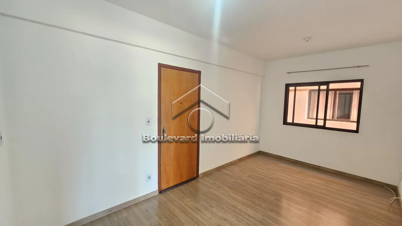 Alugar Apartamento / Padr&atilde;o em Ribeir&atilde;o Preto R$ 1.250,00 - Foto 3