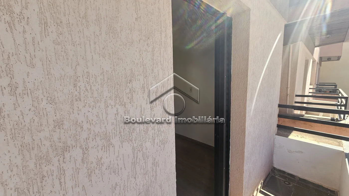 Alugar Apartamento / Padr&atilde;o em Ribeir&atilde;o Preto R$ 1.250,00 - Foto 14