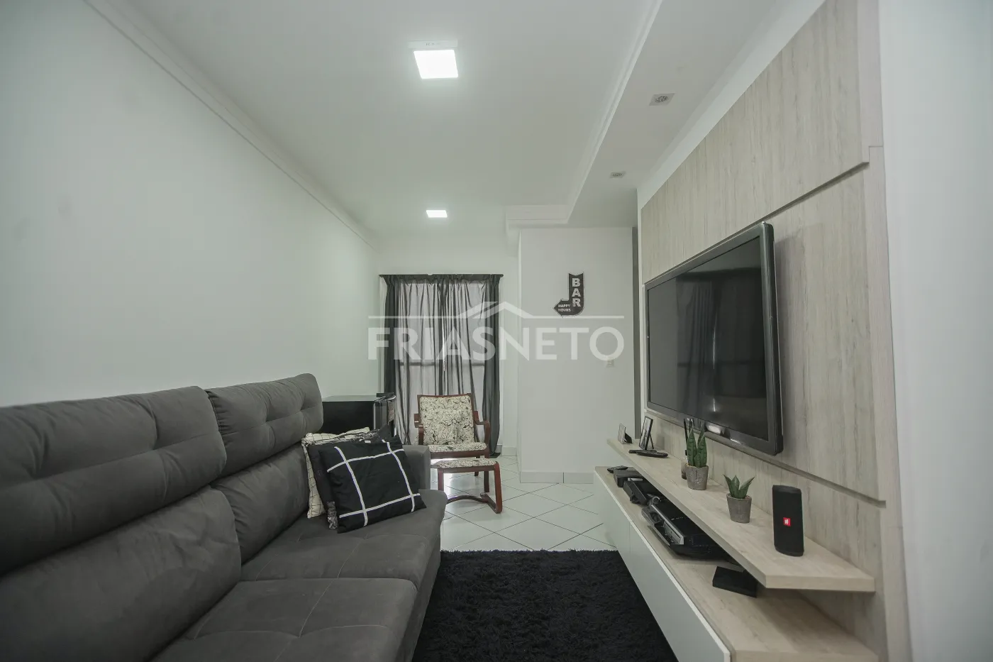 Alugar Residencial / Apartamento em Piracicaba R$ 1.250,00 - Foto 1