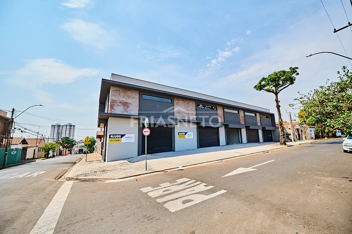 Alugar Comercial / Loja em Piracicaba R$ 4.000,00 - Foto 3