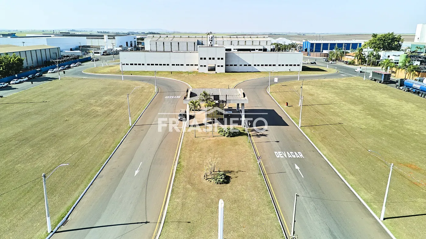 Alugar Comercial / Loja em Piracicaba R$ 2.940,00 - Foto 1