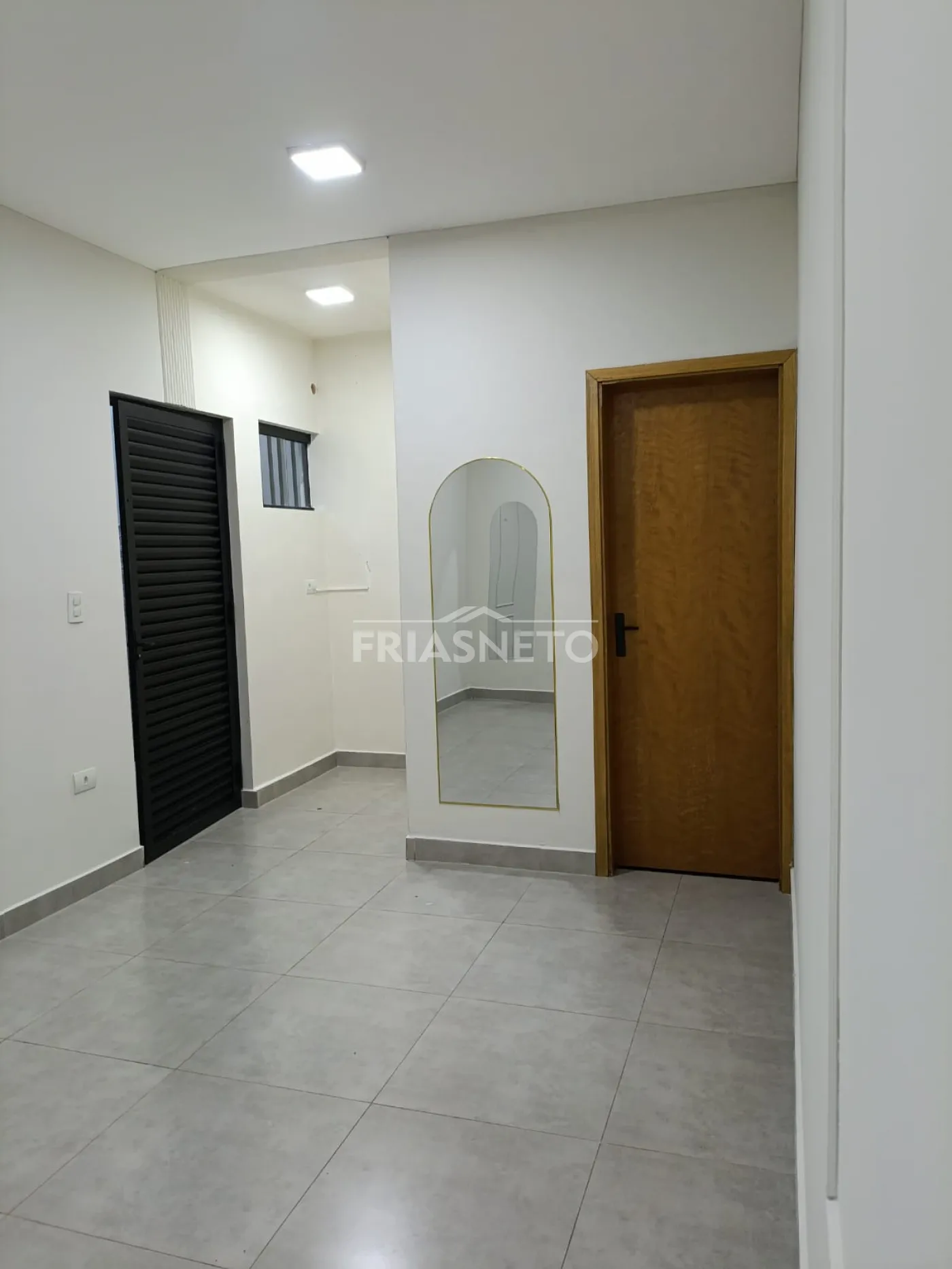 Alugar Comercial / Sala em Piracicaba R$ 1.050,00 - Foto 8