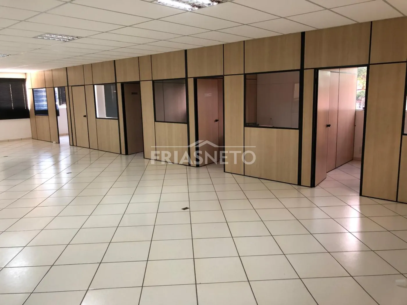 Alugar Comercial / Galp&atilde;o em Itatiba R$ 40.000,00 - Foto 13