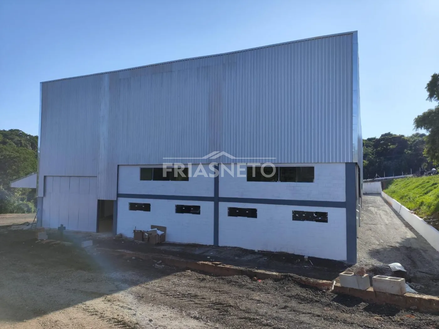 Alugar Comercial / Galp&atilde;o em Itatiba R$ 40.000,00 - Foto 16