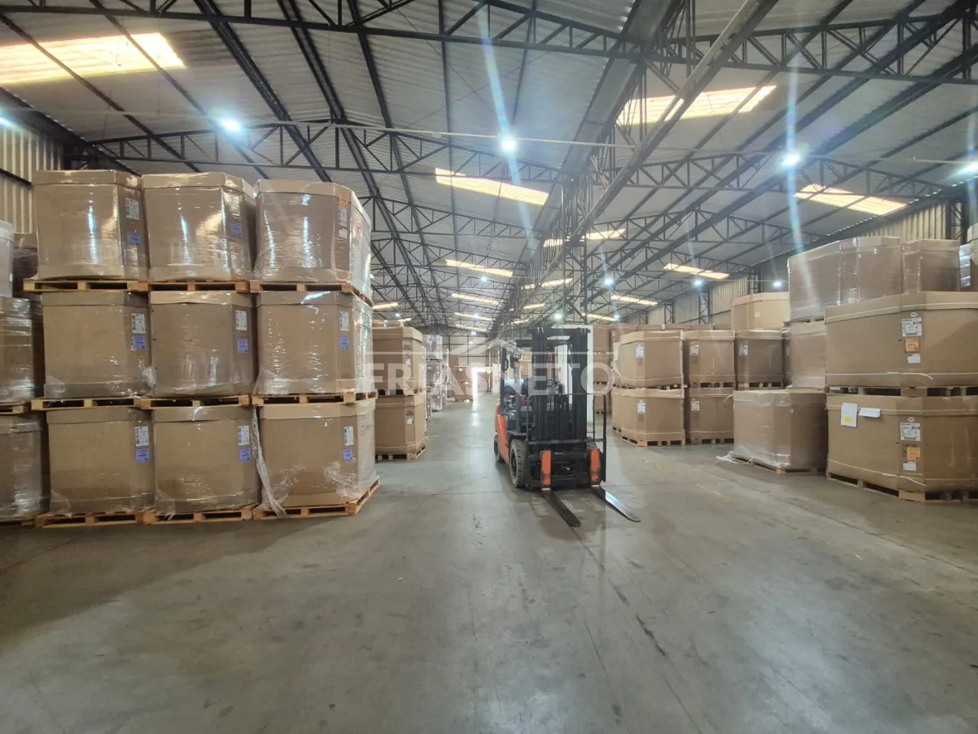 Alugar Comercial / Galp&atilde;o em Itatiba R$ 40.000,00 - Foto 6