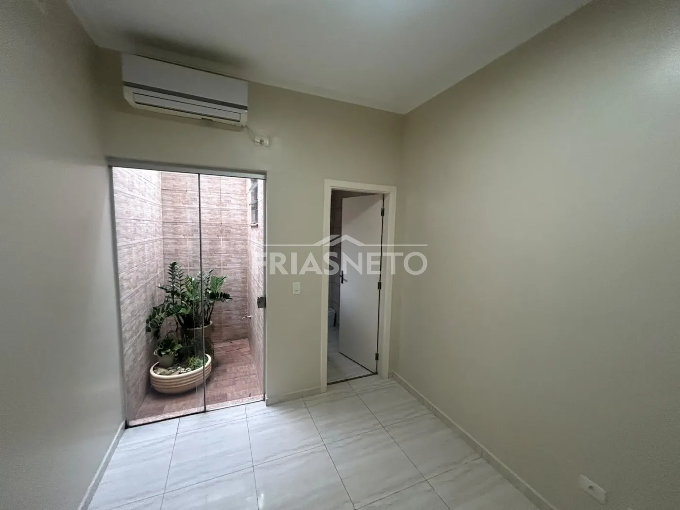 Alugar Comercial / Sala em Piracicaba R$ 1.100,00 - Foto 9