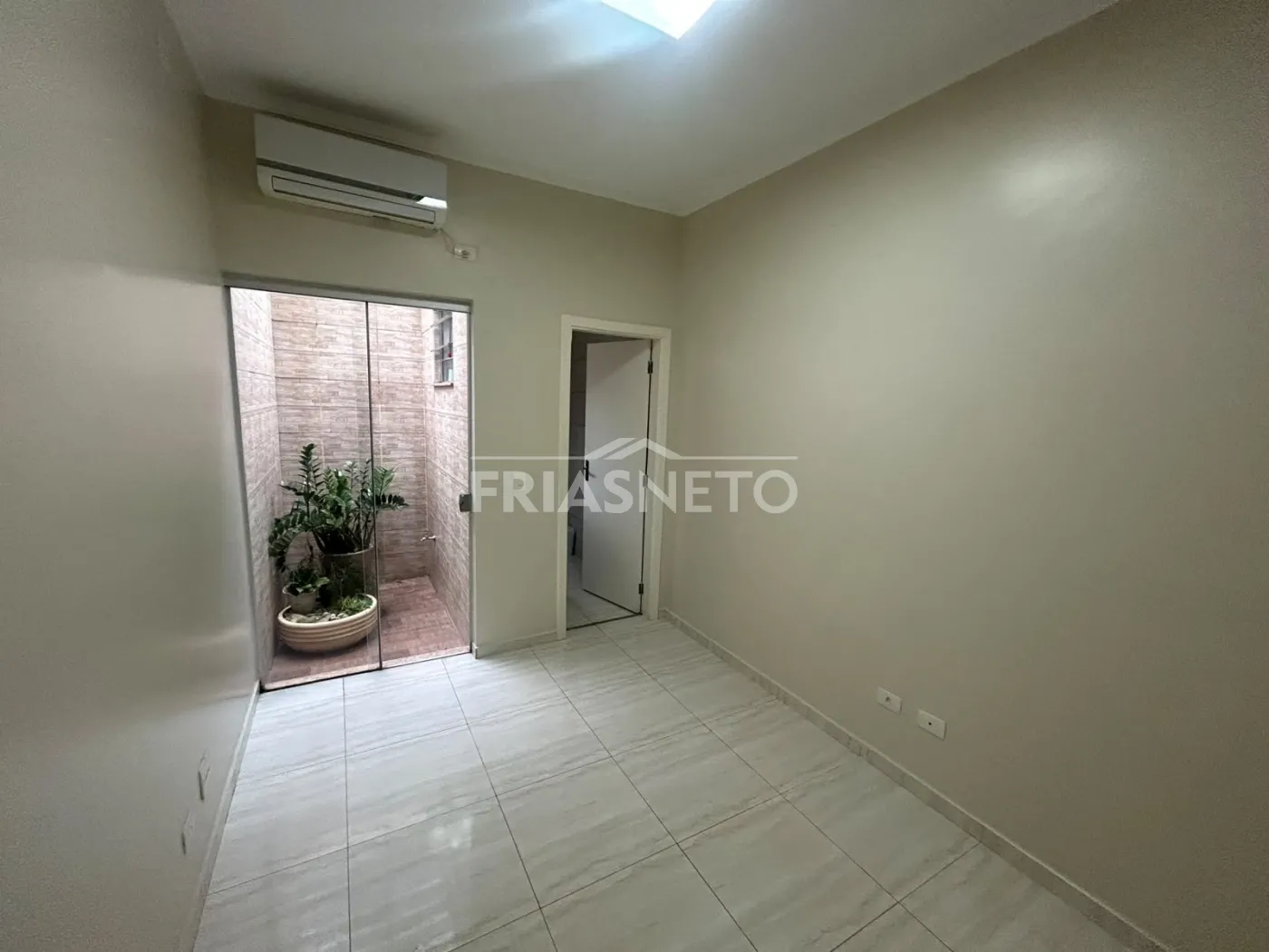 Alugar Comercial / Sala em Piracicaba R$ 1.100,00 - Foto 7