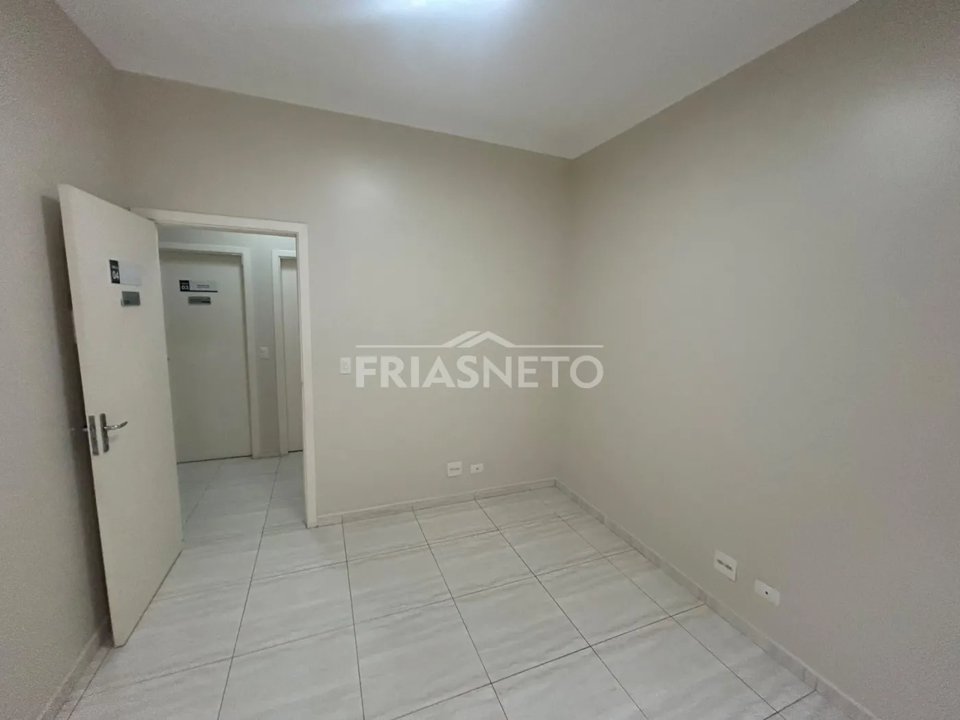 Alugar Comercial / Sala em Piracicaba R$ 1.100,00 - Foto 6