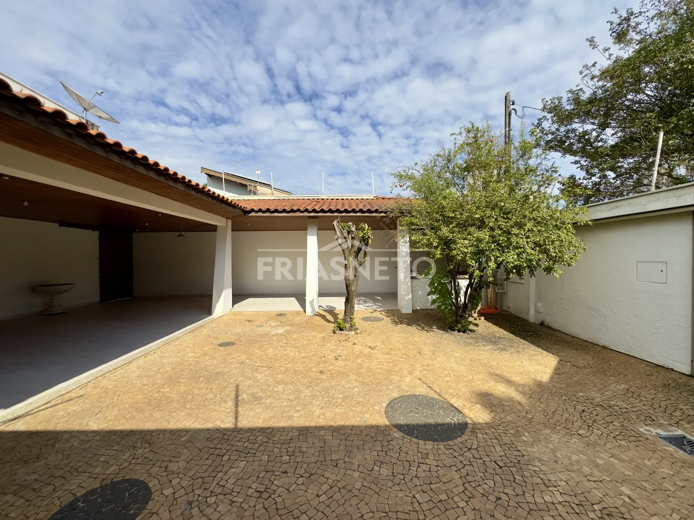 Alugar Residencial / Casa em Condom&iacute;nio em Piracicaba R$ 4.500,00 - Foto 2