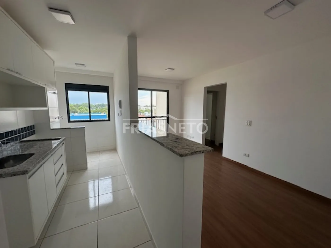 Alugar Residencial / Apartamento em Piracicaba R$ 1.600,00 - Foto 2
