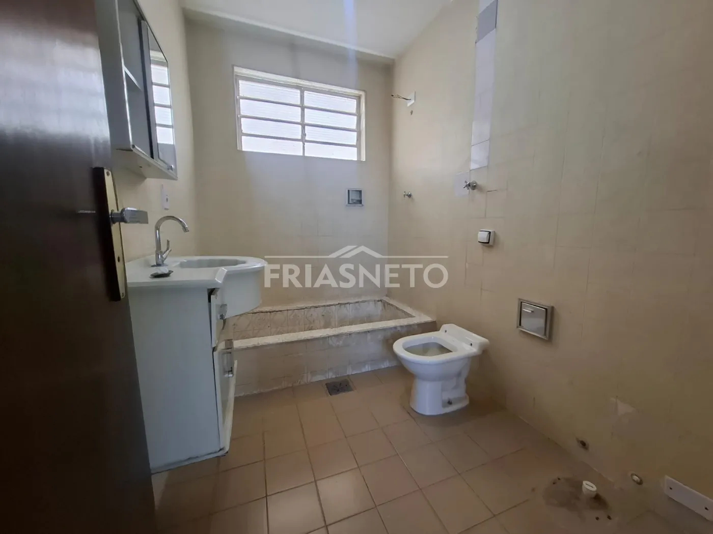 Comprar Comercial / Im&oacute;vel Comercial em Piracicaba R$ 680.000,00 - Foto 11