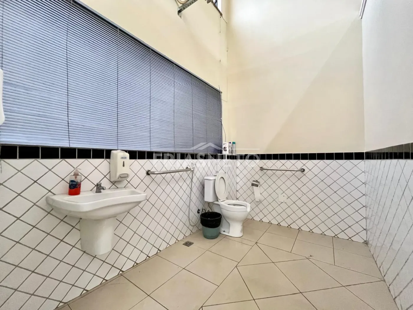 Alugar Comercial / Sal&atilde;o em Piracicaba R$ 25.000,00 - Foto 4