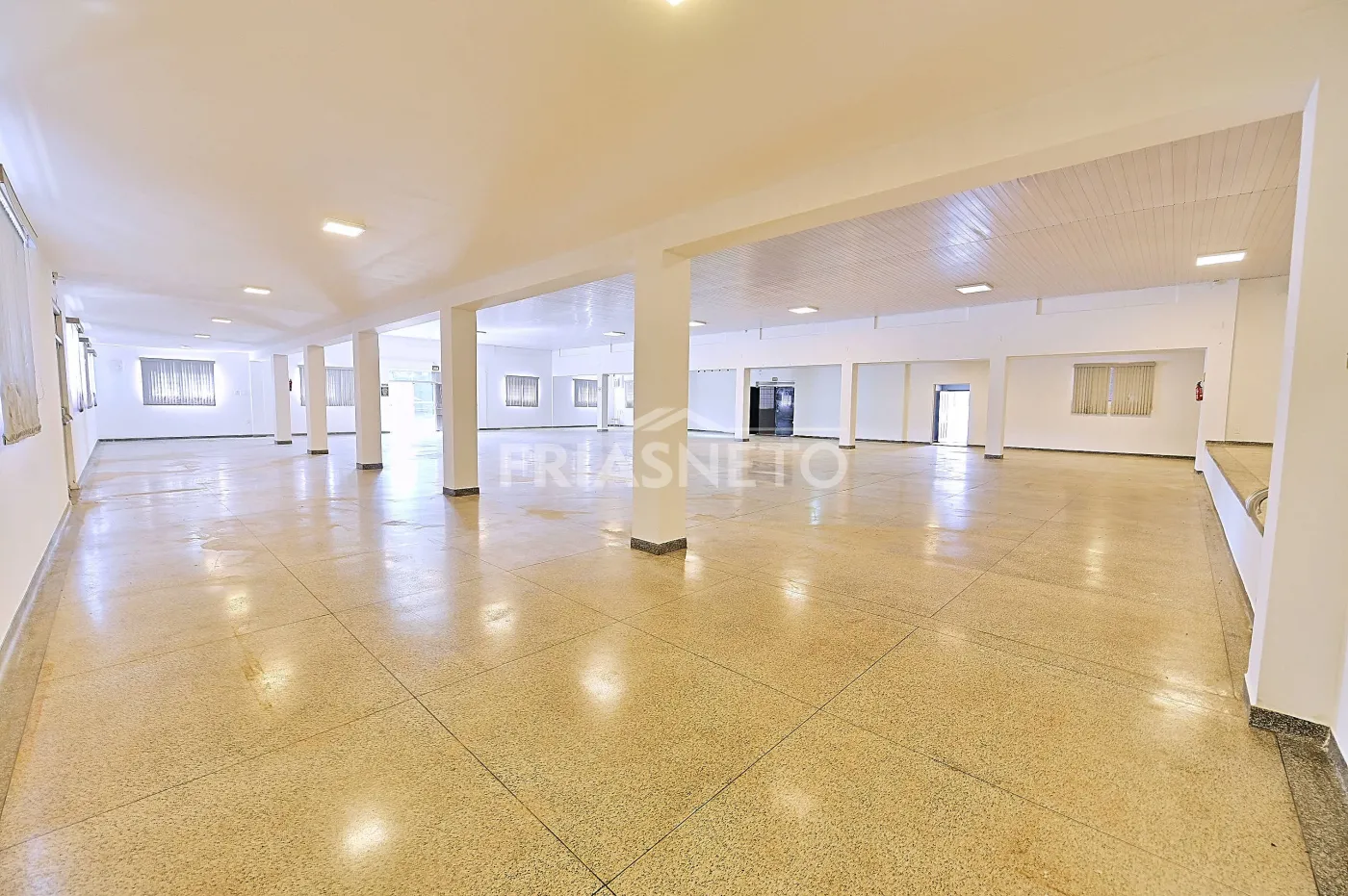 Alugar Comercial / Sal&atilde;o em Piracicaba R$ 15.000,00 - Foto 15