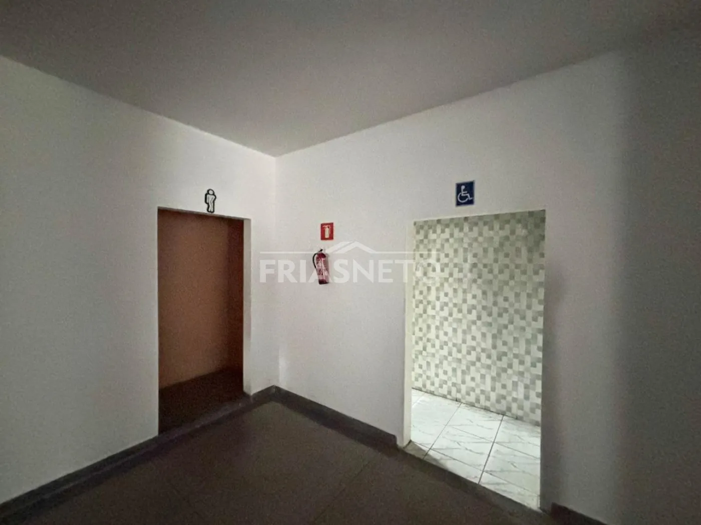 Alugar Comercial / Sal&atilde;o em Piracicaba R$ 15.000,00 - Foto 11